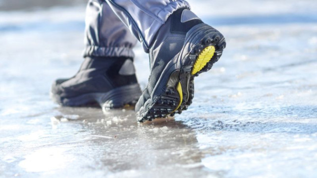 Студено и ветровито ще е времето в страната в последните